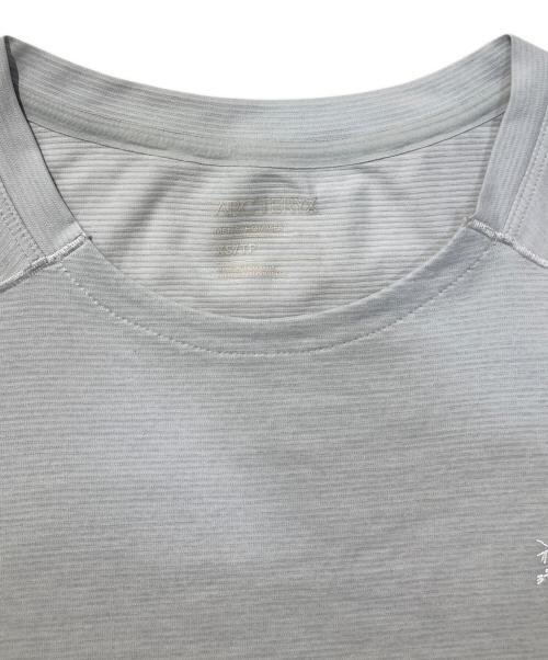 ARC'TERYX（アークテリクス）ARC'TERYX (アークテリクス) CORMAC CREW SS ホワイト サイズ:XSの古着・服飾アイテム
