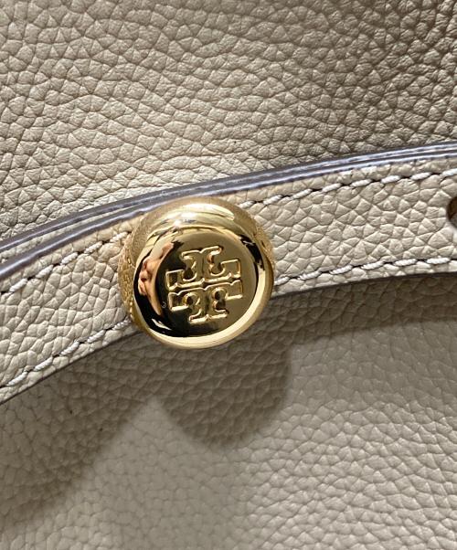 TORY BURCH（トリーバーチ）TORY BURCH (トリーバーチ) ROMY BUCKET BAG ベージュの古着・服飾アイテム