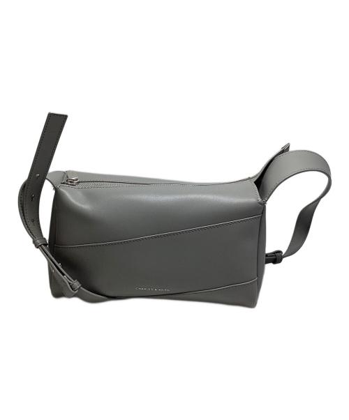 CHARLES & KEITH（チャールズアンドキース）CHARLES & KEITH (チャールズアンドキース) トリンスローチーショルダーバッグ グレーの古着・服飾アイテム
