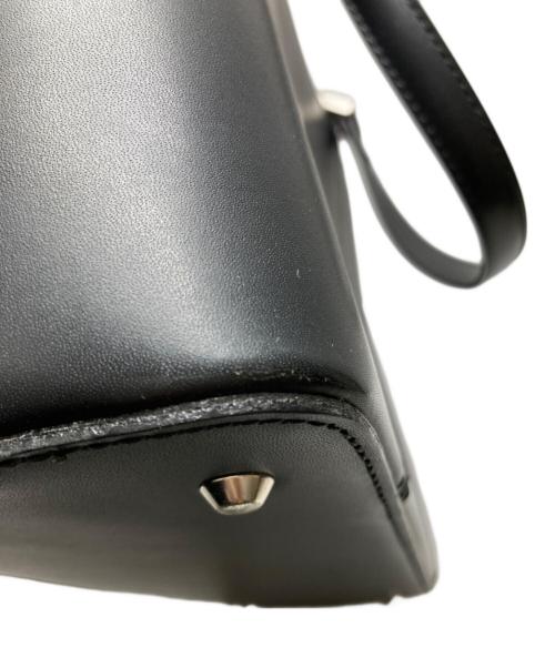 BURBERRY（バーバリー）BURBERRY (バーバリー) ノヴァチェックハンドバッグ ブラックの古着・服飾アイテム