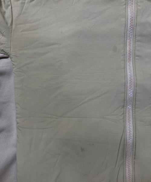 ARC'TERYX（アークテリクス）ARC'TERYX (アークテリクス) Atom Hoody ベージュ サイズ:Sの古着・服飾アイテム