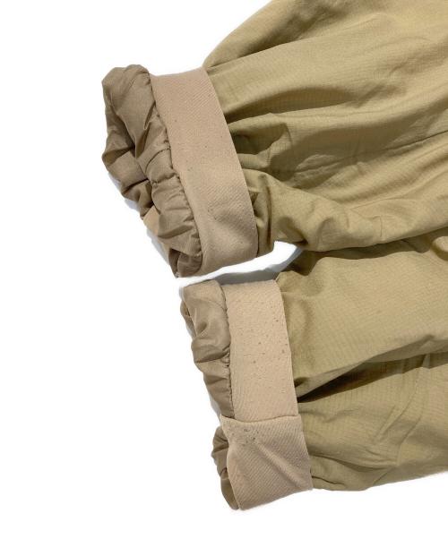 ARC'TERYX（アークテリクス）ARC'TERYX (アークテリクス) Atom Hoody ベージュ サイズ:Sの古着・服飾アイテム