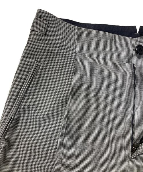 MARGARET HOWELL（マーガレットハウエル）MARGARET HOWELL (マーガレットハウエル) FINE WOOL POPLIN TROUSERS グレー サイズ:SIZE 2の古着・服飾アイテム