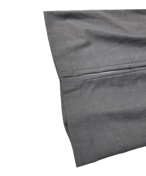 MARGARET HOWELL（マーガレットハウエル）MARGARET HOWELL (マーガレットハウエル) FINE WOOL POPLIN TROUSERS グレー サイズ:SIZE 2の古着・服飾アイテム