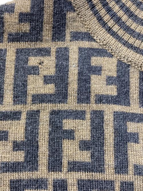 FENDI（フェンディ）FENDI (フェンディ) ズッカ柄タートルネックニット ブラウン サイズ:42の古着・服飾アイテム