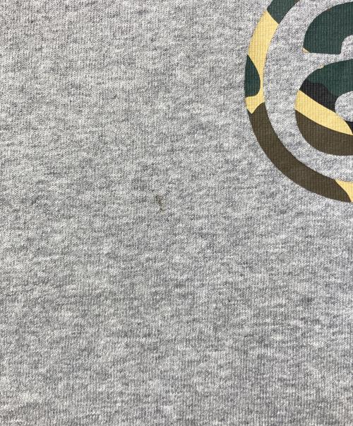 Aape BY A BATHING APE（エーエイプ バイ アベイシングエイプ）Aape BY A BATHING APE (エーエイプ バイ アベイシングエイプ) プリントTシャツ グレー サイズ:Lの古着・服飾アイテム
