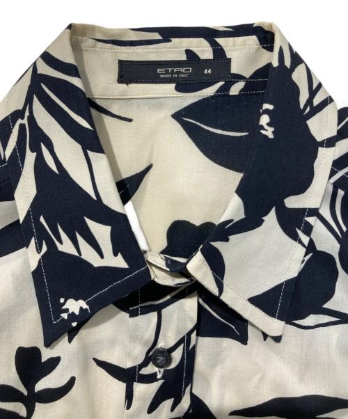 ETRO（エトロ）ETRO (エトロ) 総柄シャツ ホワイト×ブラック サイズ:SIZE 44の古着・服飾アイテム