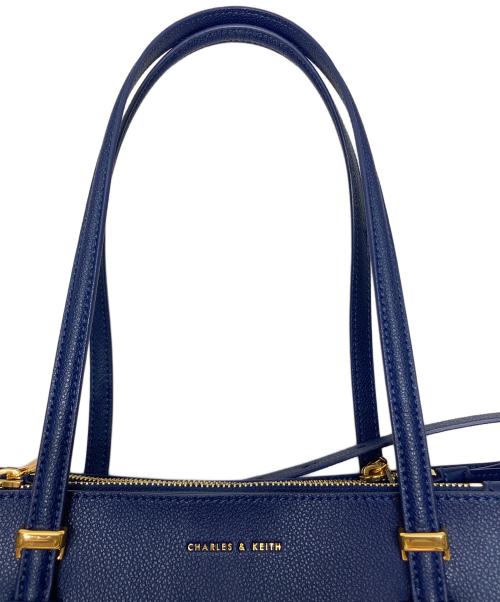 CHARLES & KEITH（チャールズアンドキース）CHARLES & KEITH (チャールズアンドキース) クラシックダブルハンドルトートバッグ ネイビーの古着・服飾アイテム