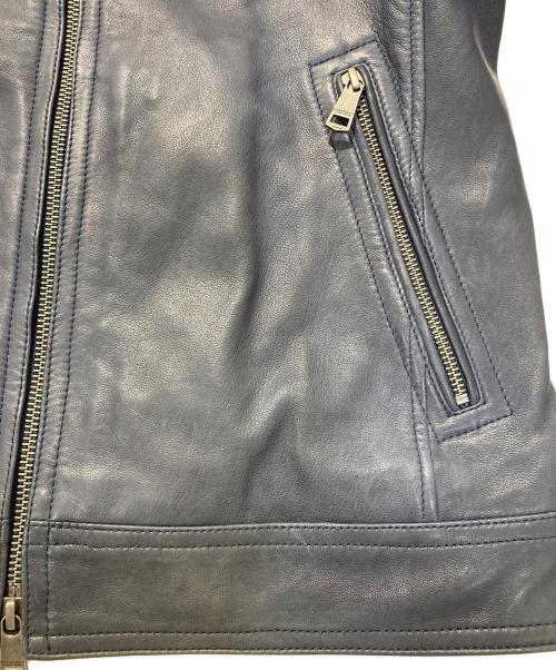 BURBERRY BLACK LABEL（バーバリーブラックレーベル）BURBERRY BLACK LABEL (バーバリーブラックレーベル) ラムレザージャケット グレー サイズ:Lの古着・服飾アイテム