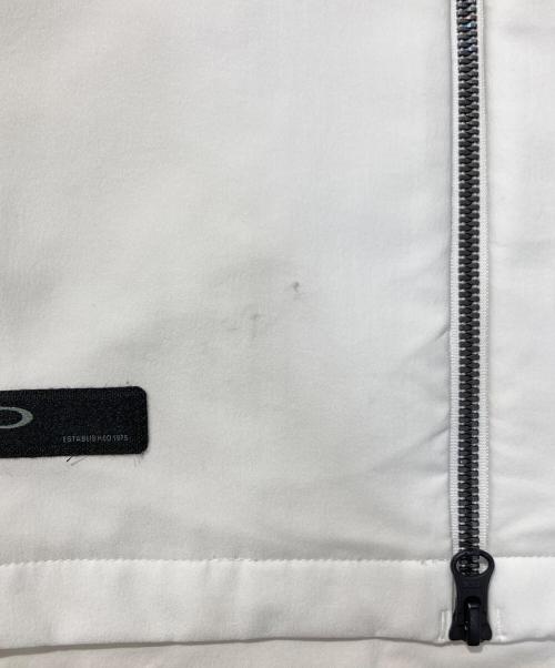 OAKLEY（オークリー）OAKLEY (オークリー) Skull Water Resistant Jacket 2.0 ホワイト サイズ:Mの古着・服飾アイテム