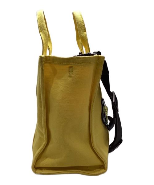 MARC JACOBS（マークジェイコブス）MARC JACOBS (マークジェイコブス) Magda Archer (マグダ・アーチャー) THE SMALL TRAVELER TOTE BAG イエローの古着・服飾アイテム