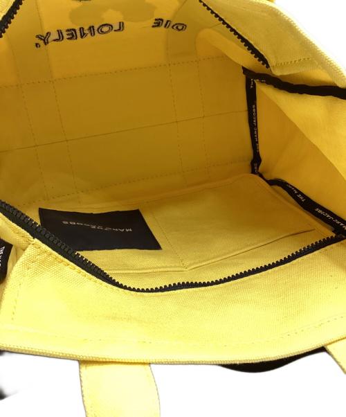 MARC JACOBS（マークジェイコブス）MARC JACOBS (マークジェイコブス) Magda Archer (マグダ・アーチャー) THE SMALL TRAVELER TOTE BAG イエローの古着・服飾アイテム