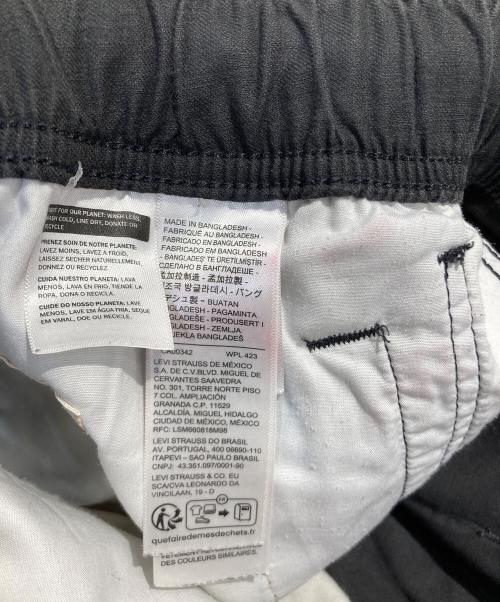 LEVI'S（リーバイス）LEVI'S (リーバイス) BAGGY FIELD カーゴパンツ ブラック サイズ:Lの古着・服飾アイテム