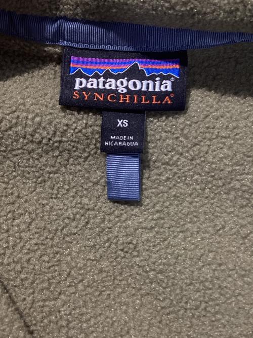 Patagonia（パタゴニア）Patagonia (パタゴニア) ライトウェイトシンチラ スナップT グリーン×グレー サイズ:xsの古着・服飾アイテム