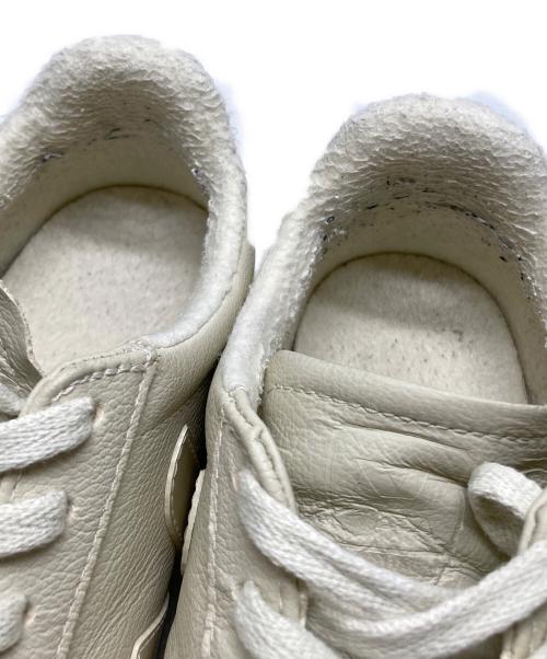 VEJA（ヴェジャ）VEJA (ヴェジャ) スニーカー ベージュ サイズ:25.5の古着・服飾アイテム