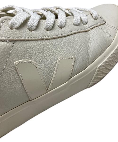 VEJA（ヴェジャ）VEJA (ヴェジャ) スニーカー ベージュ サイズ:25.5の古着・服飾アイテム