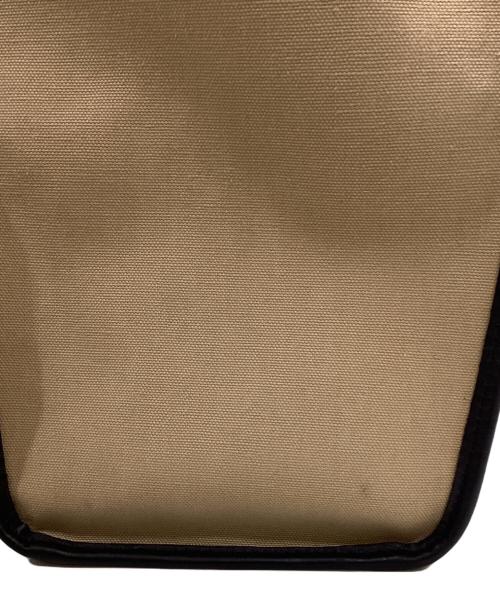 GIANNI CHIARINI（ジャンニ キアリーニ）GIANNI CHIARINI (ジャンニ キアリーニ) キャンバストートバッグ ベージュの古着・服飾アイテム