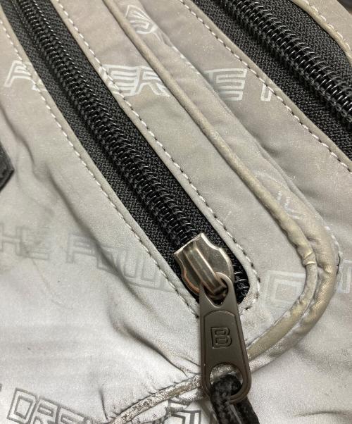 BALENCIAGA（バレンシアガ）BALENCIAGA (バレンシアガ) パワーオブドリームスプリントヒップバッグ グレーの古着・服飾アイテム