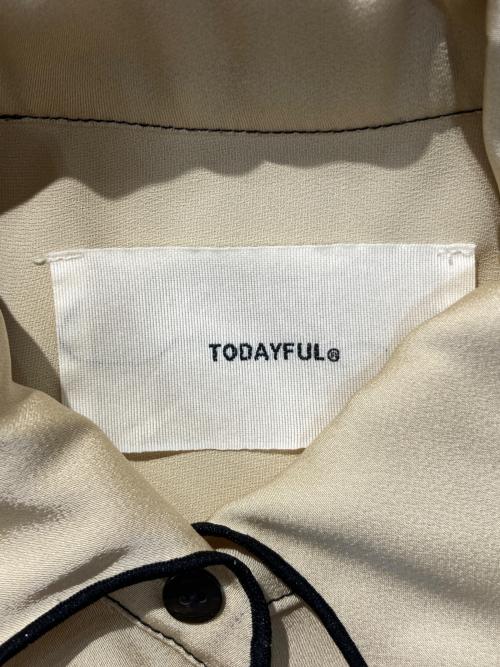 TODAYFUL（トゥデイフル）TODAYFUL (トゥデイフル) LIFEs Mellow Stitch Shirts ベージュ サイズ:FREEの古着・服飾アイテム
