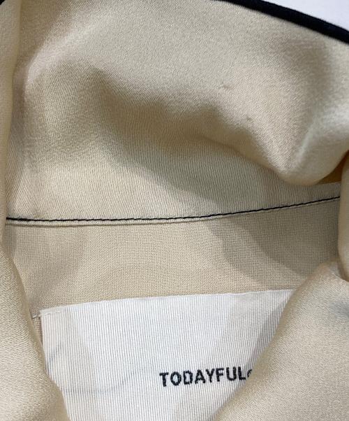 TODAYFUL（トゥデイフル）TODAYFUL (トゥデイフル) LIFEs Mellow Stitch Shirts ベージュ サイズ:FREEの古着・服飾アイテム