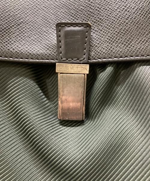 LOUIS VUITTON（ルイ ヴィトン）LOUIS VUITTON (ルイ ヴィトン) ショルダーバッグ ブラック×グリーンの古着・服飾アイテム
