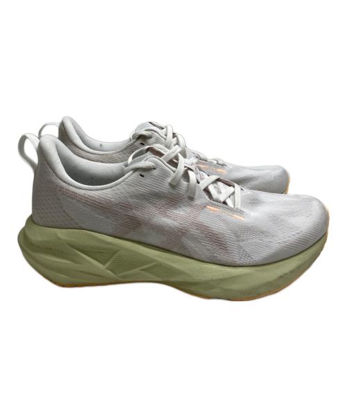 asics（アシックス）asics (アシックス) NOVABLAST 5 アイボリー サイズ:26.5の古着・服飾アイテム