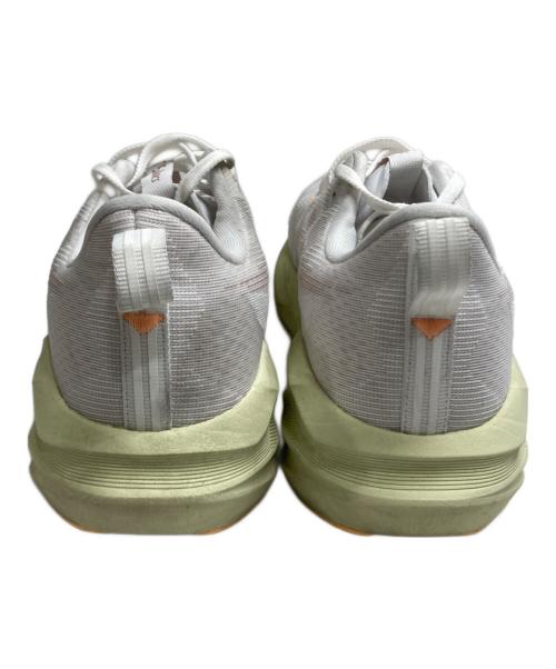 asics（アシックス）asics (アシックス) NOVABLAST 5 アイボリー サイズ:26.5の古着・服飾アイテム