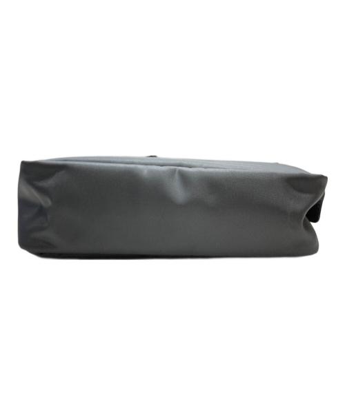 LONGCHAMP（ロンシャン）LONGCHAMP (ロンシャン) ナイロンショルダーバッグ グレーの古着・服飾アイテム