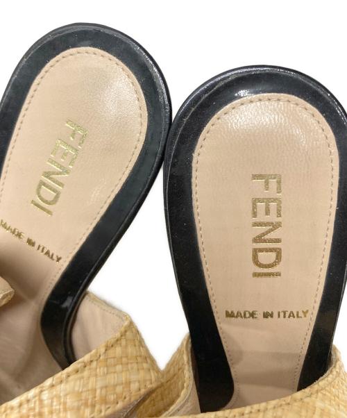 FENDI（フェンディ）FENDI (フェンディ) ラフィアポインテッドトゥハイヒールパンプス アイボリー サイズ:36の古着・服飾アイテム