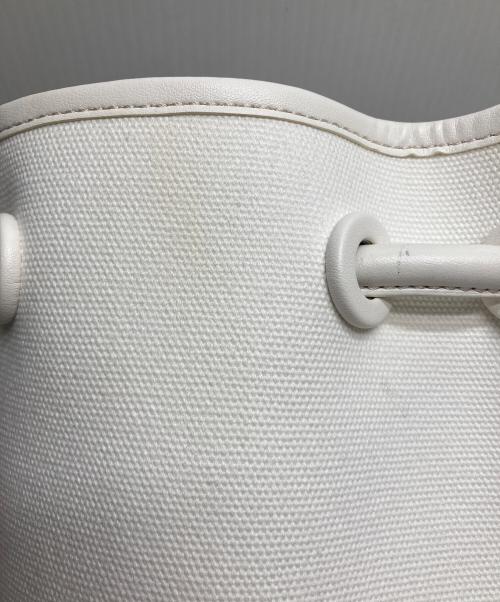 VASIC（ヴァジック）VASIC (ヴァジック) BOND MINI CANVAS ホワイトの古着・服飾アイテム
