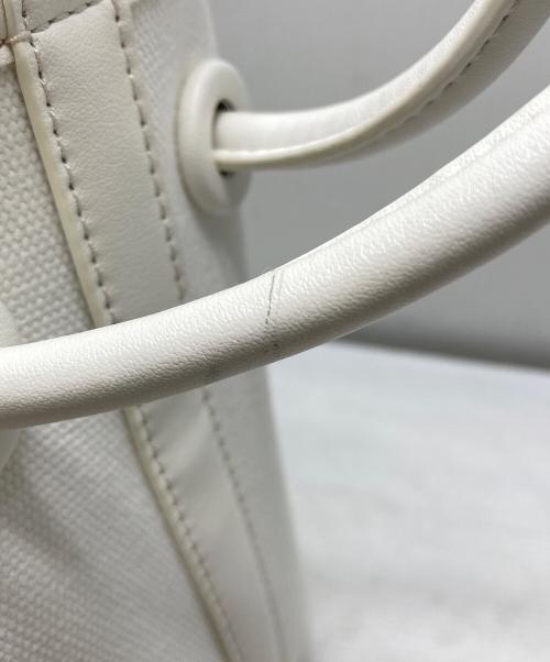 VASIC（ヴァジック）VASIC (ヴァジック) BOND MINI CANVAS ホワイトの古着・服飾アイテム