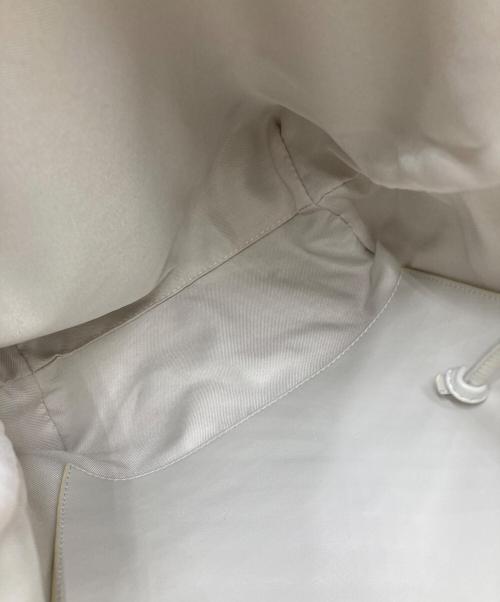 CELERI（セルリ）CELERI (セルリ) Medium Pouch クラッチ ホワイトの古着・服飾アイテム