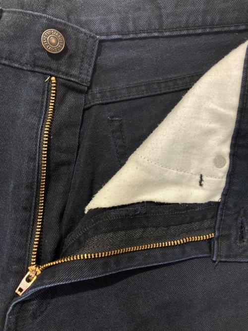 LEVI'S（リーバイス）LEVI'S (リーバイス) フレアデニム ネイビー サイズ:W32×L34の古着・服飾アイテム
