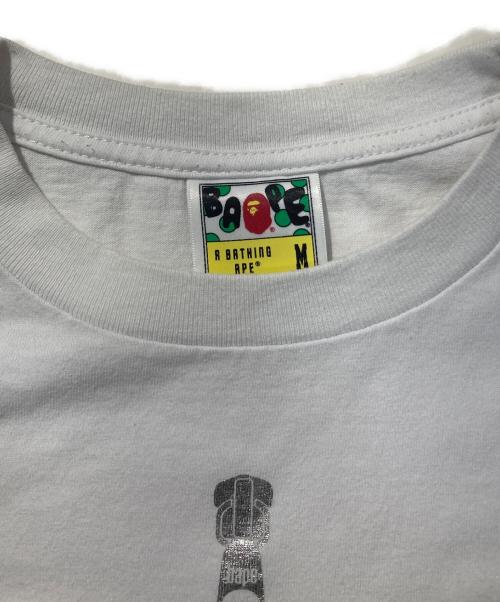 A BATHING APE（アベイシングエイプ）A BATHING APE (アベイシングエイプ) プリントTシャツ ホワイト サイズ:Mの古着・服飾アイテム