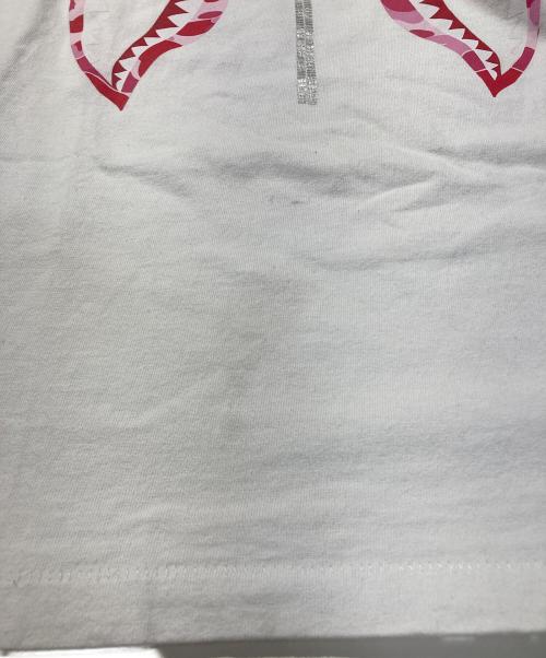 A BATHING APE（アベイシングエイプ）A BATHING APE (アベイシングエイプ) プリントTシャツ ホワイト サイズ:Lの古着・服飾アイテム