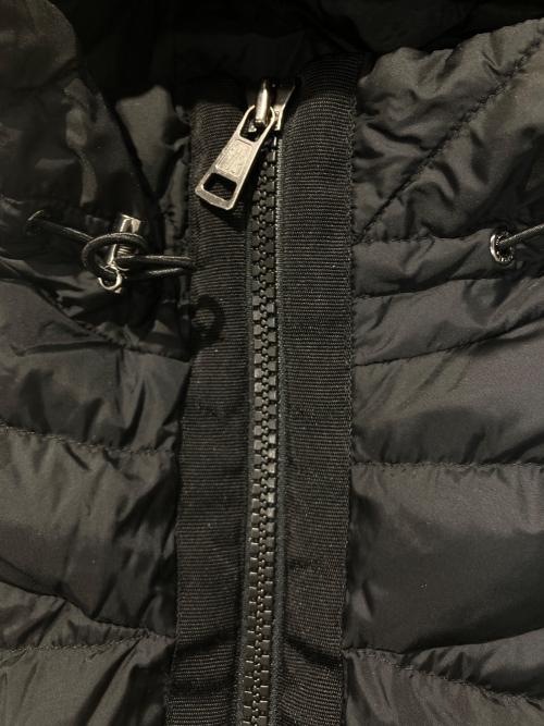 MONCLER（モンクレール）MONCLER (モンクレール) ダウンジャケット ブラック サイズ:Sの古着・服飾アイテム