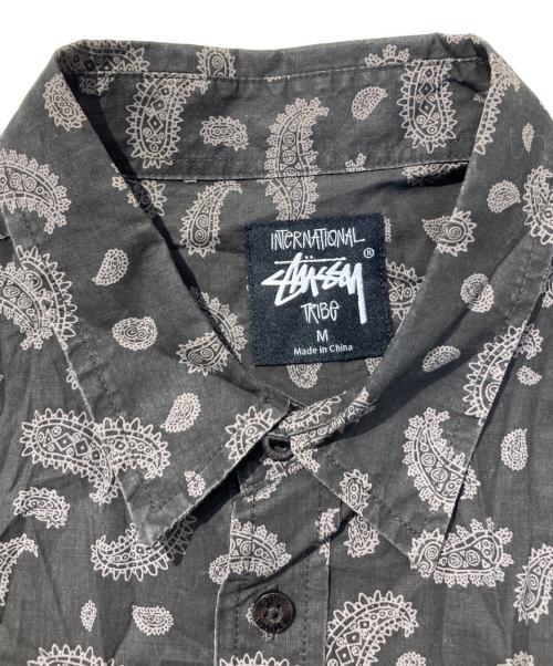 stussy（ステューシー）stussy (ステューシー) ペイズリー柄シャツ ブラック サイズ:Mの古着・服飾アイテム