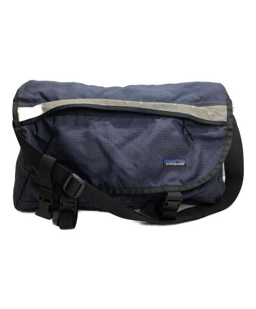 Patagonia（パタゴニア）Patagonia (パタゴニア) ハーフマスメッセンジャーバッグ グレーの古着・服飾アイテム
