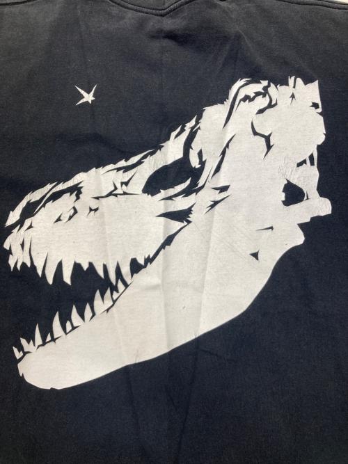 stussy（ステューシー）stussy (ステューシー) Dinosaur T-Shirt ブラック サイズ:Lの古着・服飾アイテム