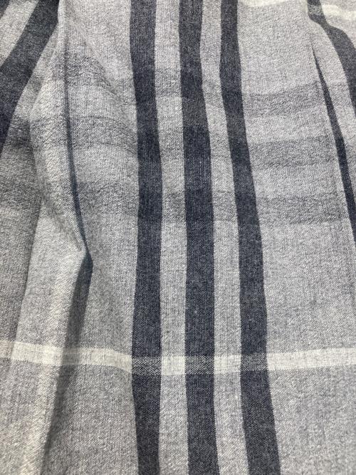 BURBERRY（バーバリー）BURBERRY (バーバリー) チェックスカート グレー サイズ:160Aの古着・服飾アイテム