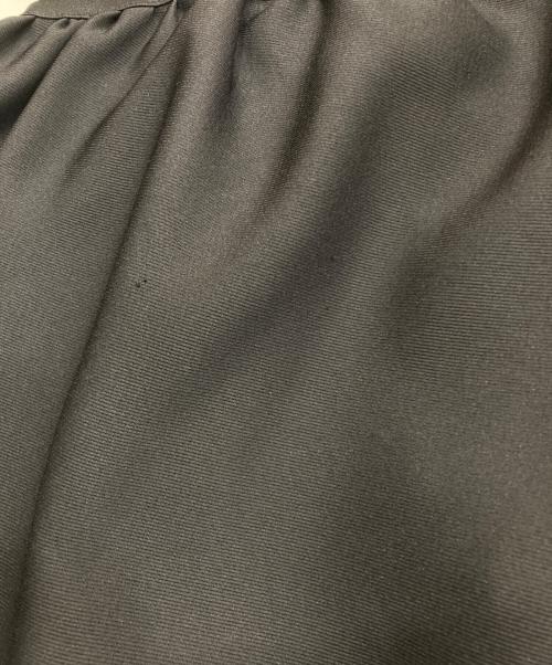 BARNEYS NEWYORK（バーニーズ・ニューヨーク）BARNEYS NEWYORK (バーニーズ・ニューヨーク) ノースリーブフレアワンピース ブラック サイズ:SIZE38の古着・服飾アイテム