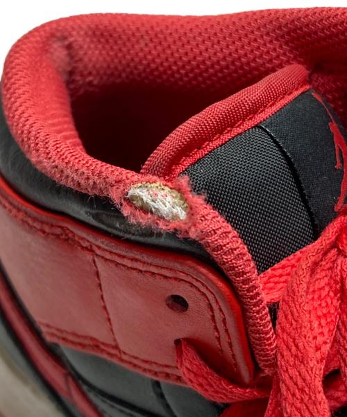 NIKE（ナイキ）NIKE (ナイキ) AIR JORDAN 1 MID レッド サイズ:23.5の古着・服飾アイテム