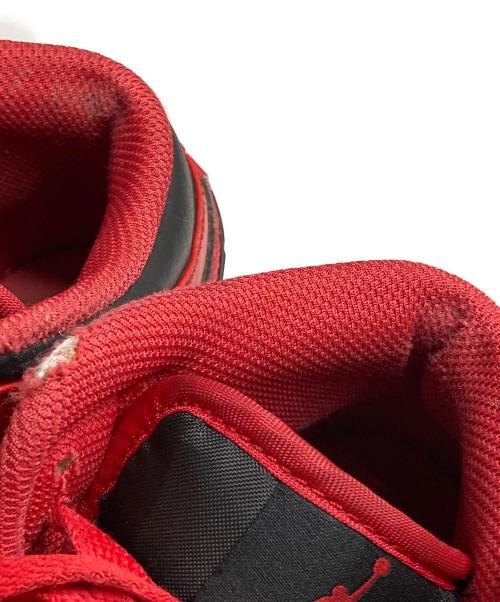 NIKE（ナイキ）NIKE (ナイキ) AIR JORDAN 1 MID レッド サイズ:23.5の古着・服飾アイテム