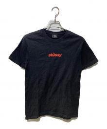 stussy（ステューシー）の古着「ロゴTシャツ」｜ブラック