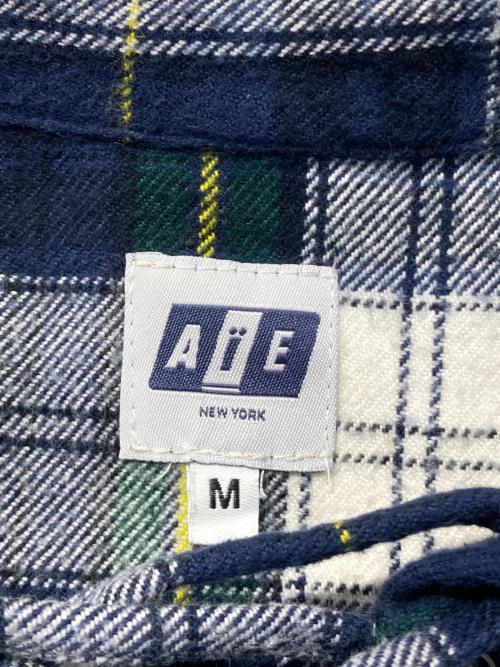 AiE（エーアイイー）AiE (エーアイイー) レースアップネルシャツ グリーン サイズ:Mの古着・服飾アイテム