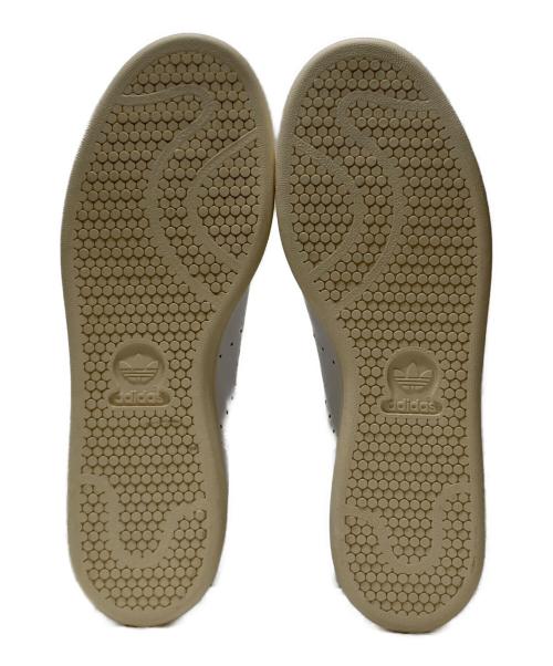 adidas（アディダス）adidas (アディダス) スニーカー ホワイト サイズ:26.5の古着・服飾アイテム