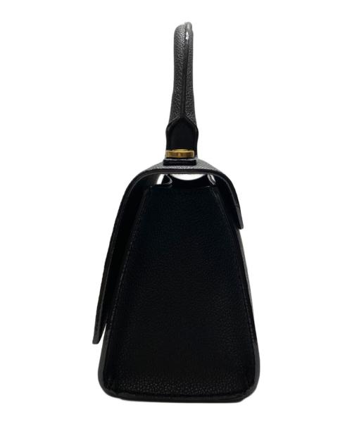 CHARLES & KEITH（チャールズアンドキース）CHARLES & KEITH (チャールズアンドキース) ハクスリーメタリックブッシュロックトップハンドル ブラックの古着・服飾アイテム
