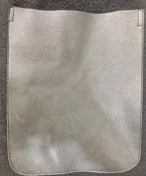 ATON（エイトン）ATON (エイトン) ゴートレザーポケット切替フーデッドコート ブラック サイズ:FREEの古着・服飾アイテム