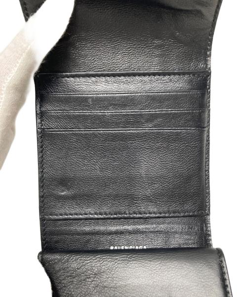 BALENCIAGA（バレンシアガ）BALENCIAGA (バレンシアガ) Hourglass Compact Wallet シルバーの古着・服飾アイテム