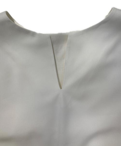 ADORE（アドーア）ADORE (アドーア) フリュイドジョーゼットバックレイヤードロングブラウス ホワイト サイズ:38の古着・服飾アイテム